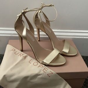 ✨NEW✨Pura Lopez sz 36 Soft Gold Leather Sandal